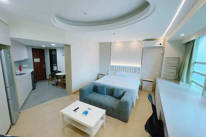 Room 43 of 63