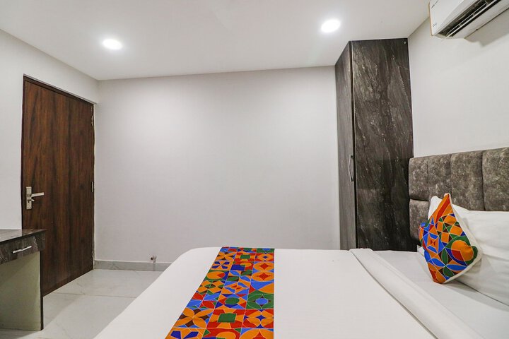 Room 12 of 29