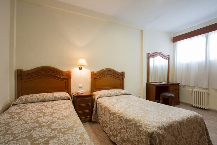 Room 7 of 29