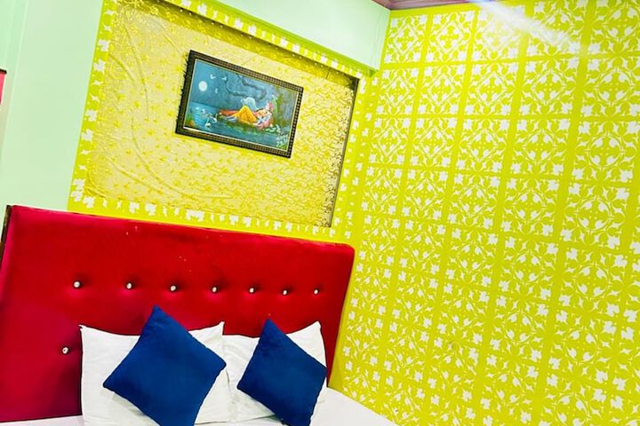 Room 38 of 65