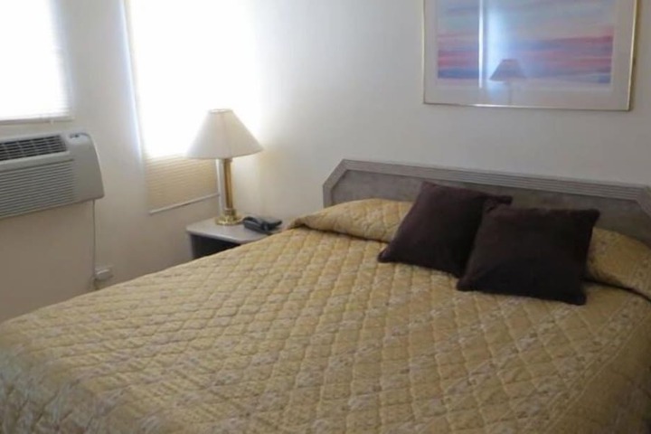 Room 5 of 19