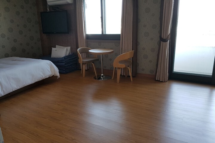 Room 21 of 88