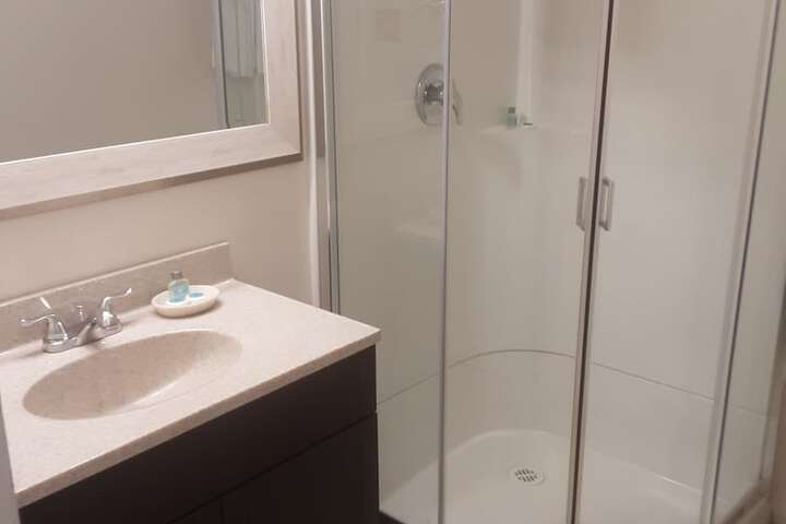 Room 16 of 23