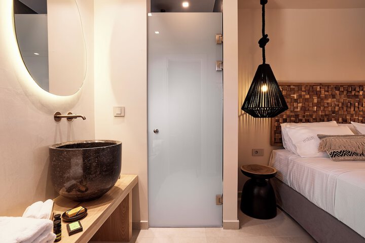 Room 71 of 123