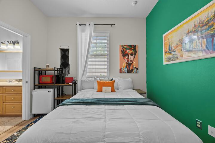 Room 15 of 52