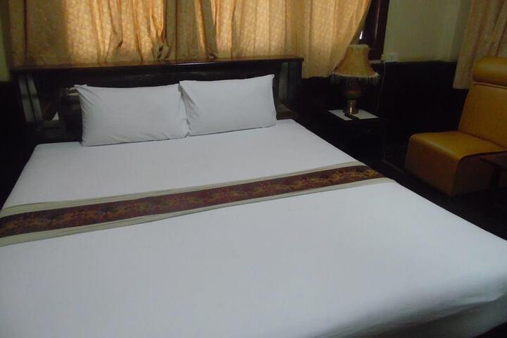 Room 3 of 5
