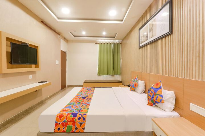 Room 16 of 45