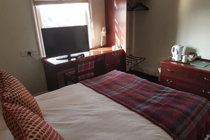 Room 9 of 69