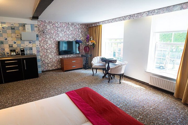 Room 74 of 105