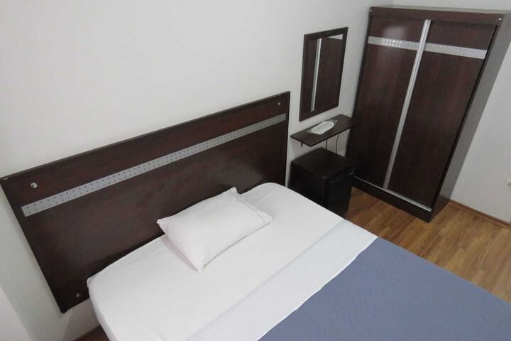 Room 15 of 30