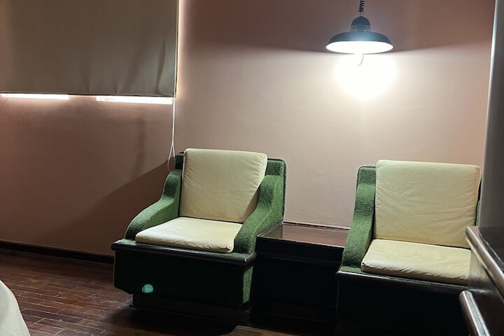 Room 46 of 118