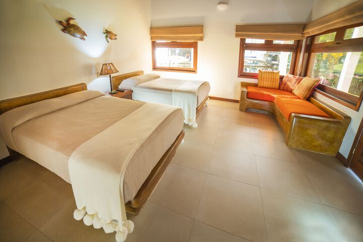 Room 40 of 62