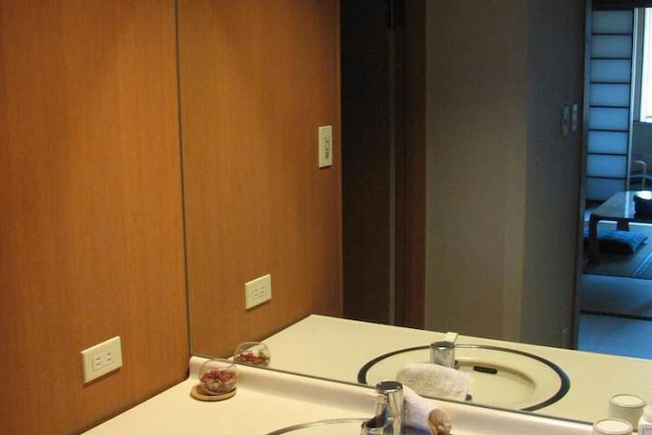 Room 19 of 45
