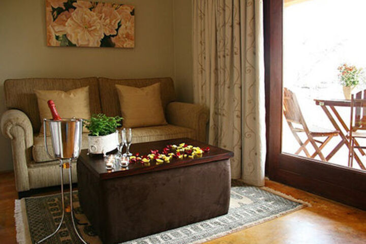 Room 15 of 37