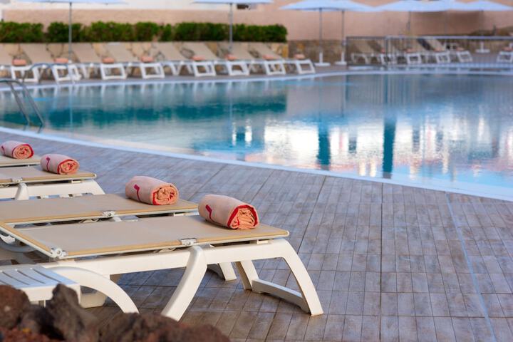 Hotel with Pool