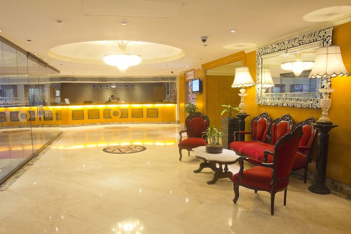Hotel Lobby