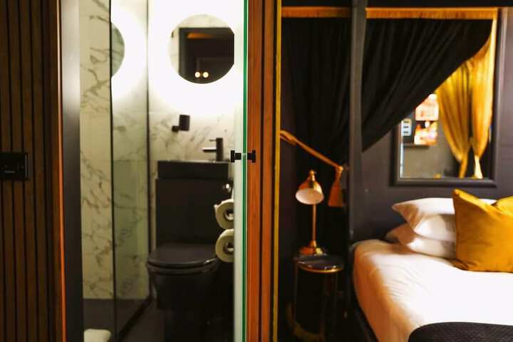 Room 65 of 84