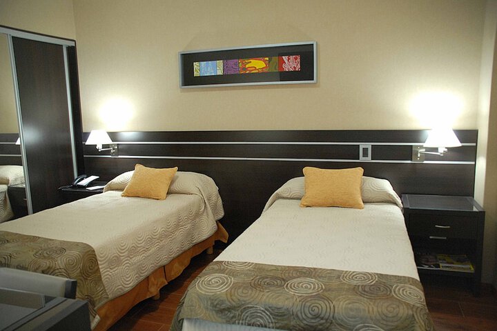 Room 6 of 37