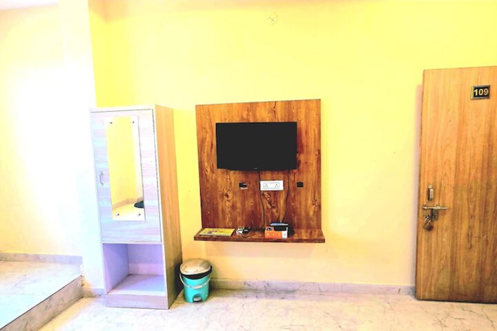 Room 19 of 40