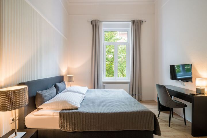 Room 20 of 49