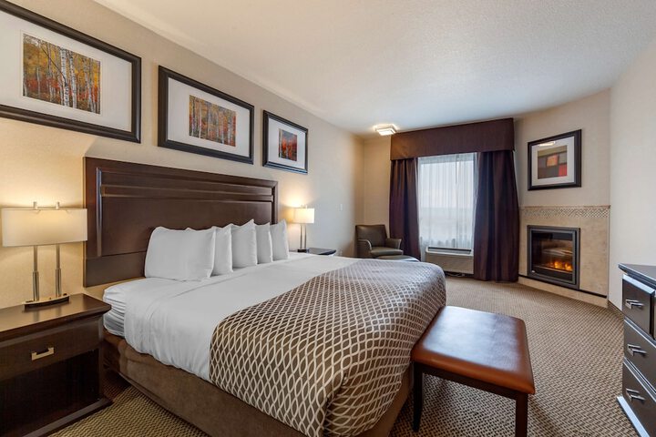 Room 30 of 168