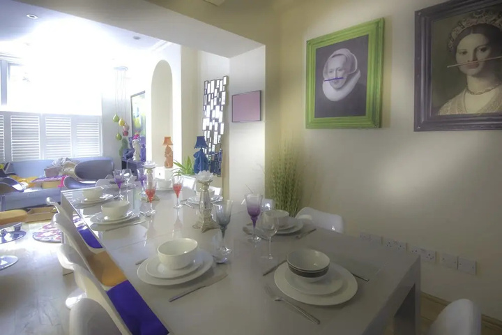 Dining 15 of 16