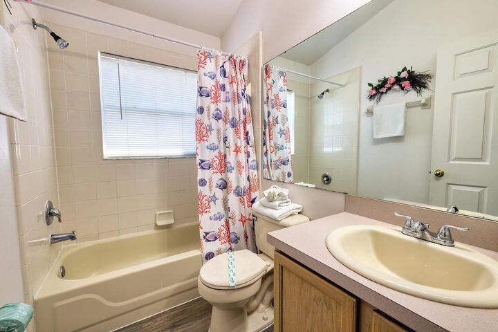 Room 12 of 22