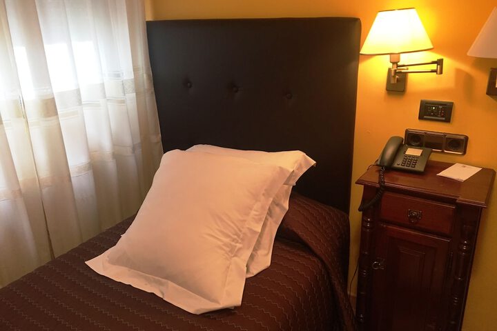 Room 10 of 52