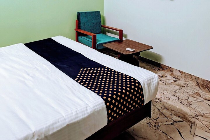 Room 49 of 63