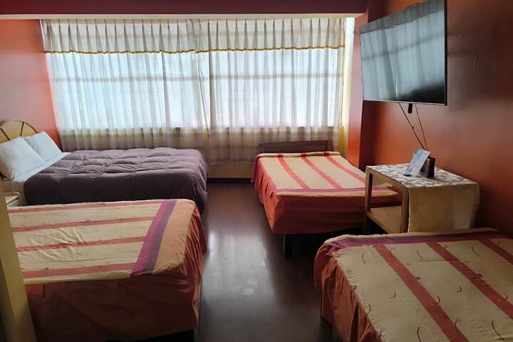 Room 2 of 8