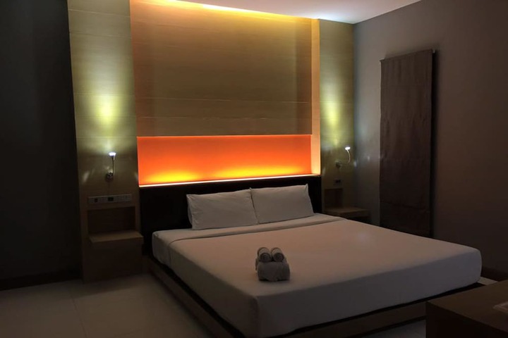 Room 5 of 22