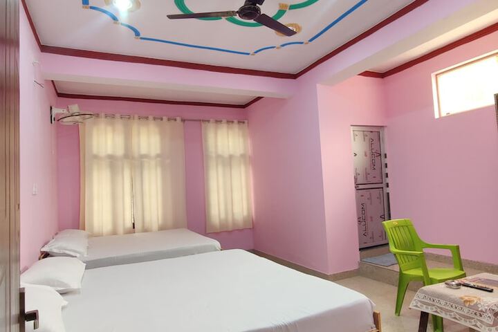 Room 11 of 23