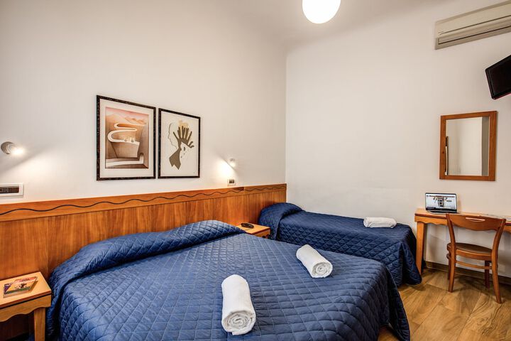 Room 5 of 21