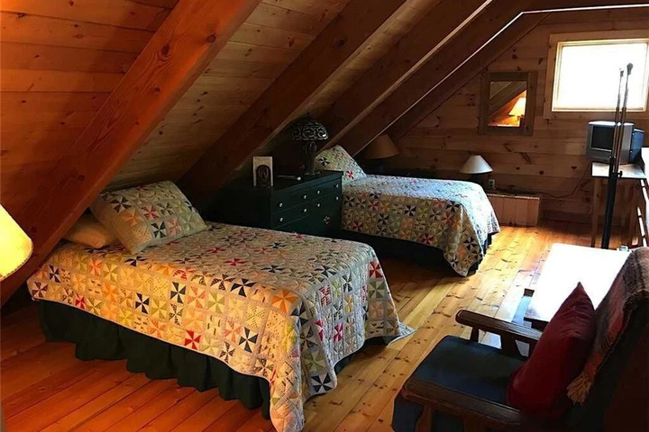 Room 2 of 19