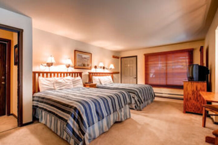 Room 48 of 80