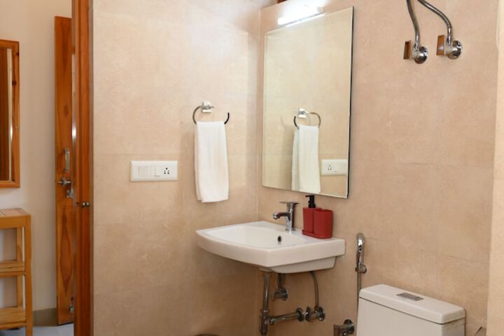 Room 45 of 61