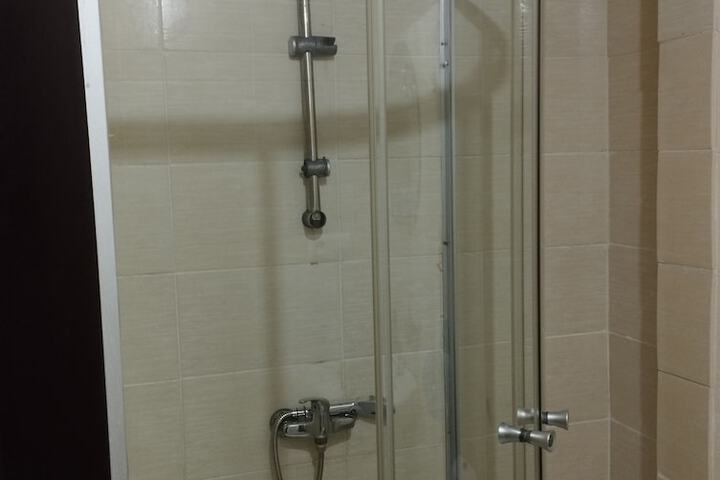Room 14 of 21