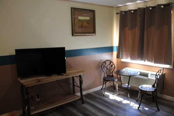 Room 18 of 87