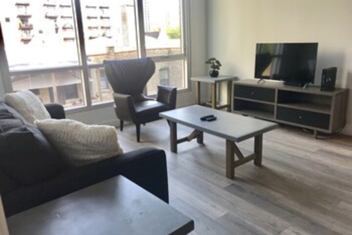 Room 28 of 53