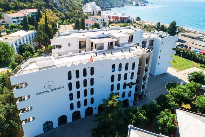 Hotel 52 of 57