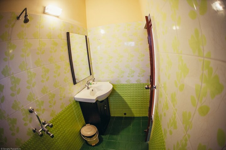 Room 15 of 26
