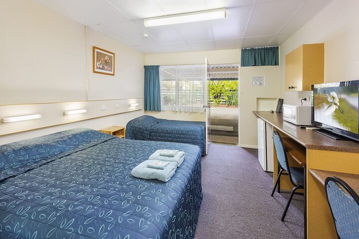 Room 32 of 63