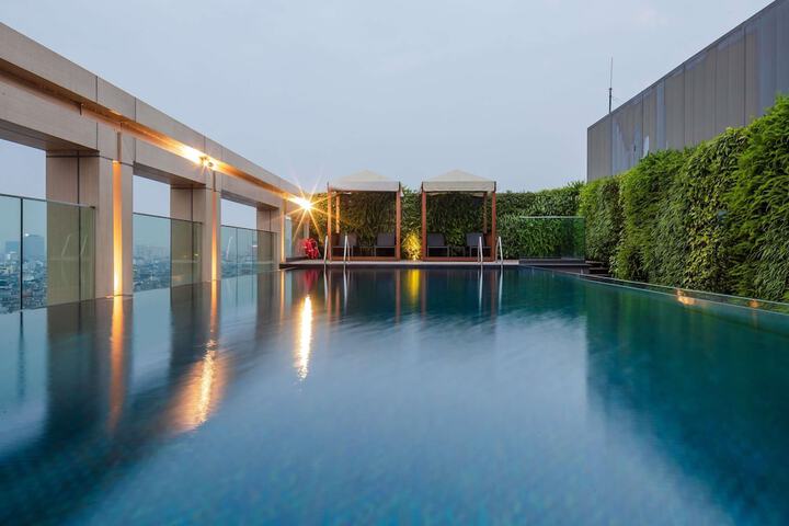 Pool 59 of 144