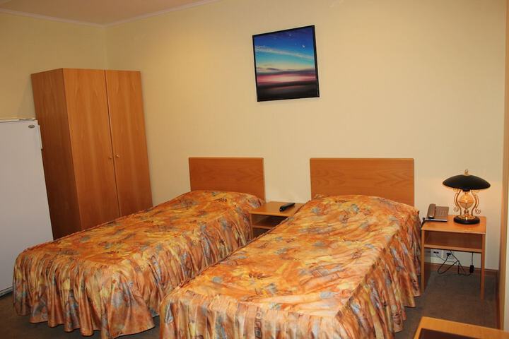 Room 17 of 108