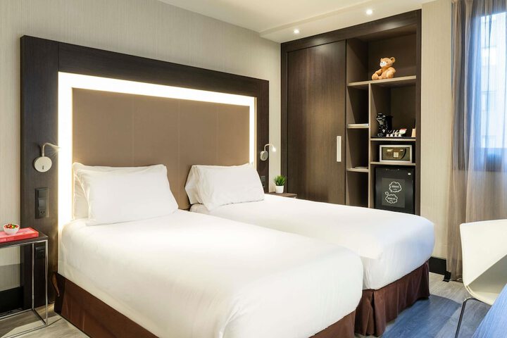 Room 55 of 206