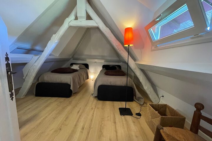 Room 9 of 47