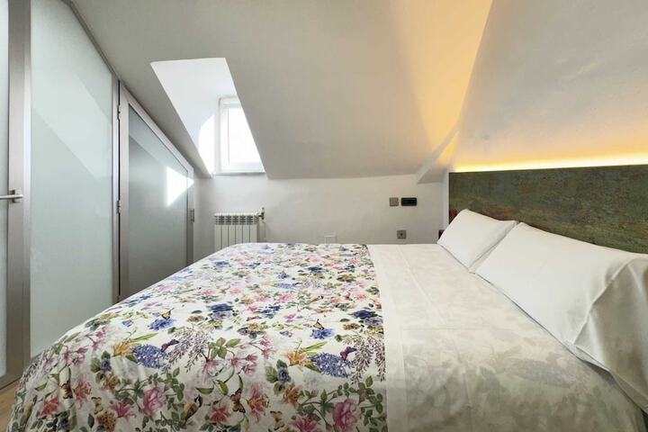 Room 8 of 37