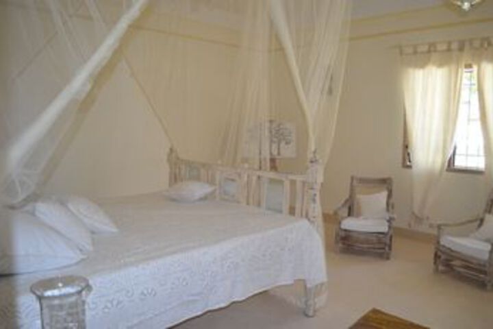 Room 2 of 15