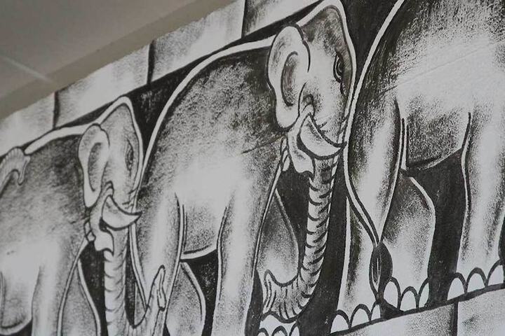 Ballroom/Hall 15 of 21