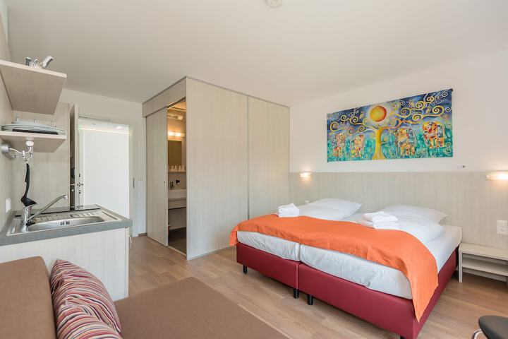 Room 7 of 29